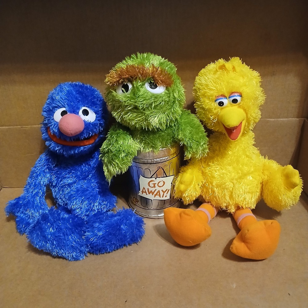 Gund Sesame Street Plush Set  Cookie Monster Big Bird Oscar Stuffed Animal